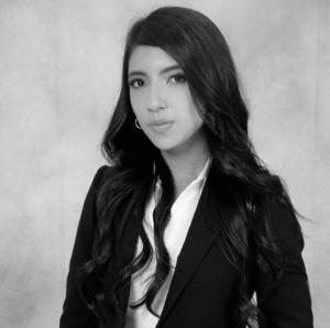 Alisson Toro Castelblanco - Abogada Cum Laude graduada de la Universidad Militar Nueva Granada